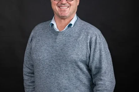 Dennis2025 web e613f439